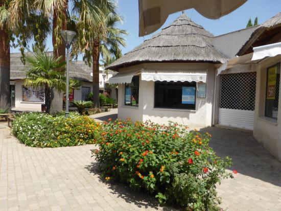 Centro Comercial El Faro